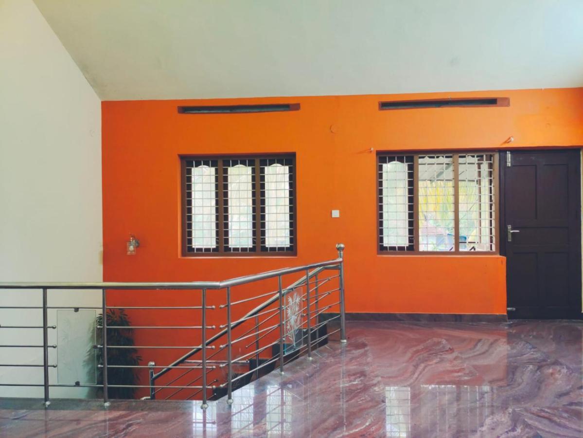 White Sands Homestay Turavur Exterior photo